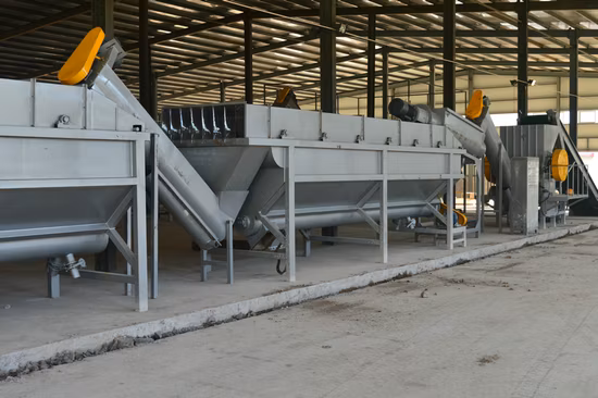 Máquina de trituração de resíduos de plástico Cesta de reciclagem de garrafas de plástico PEAD Máquina de trituração de garrafas de leite